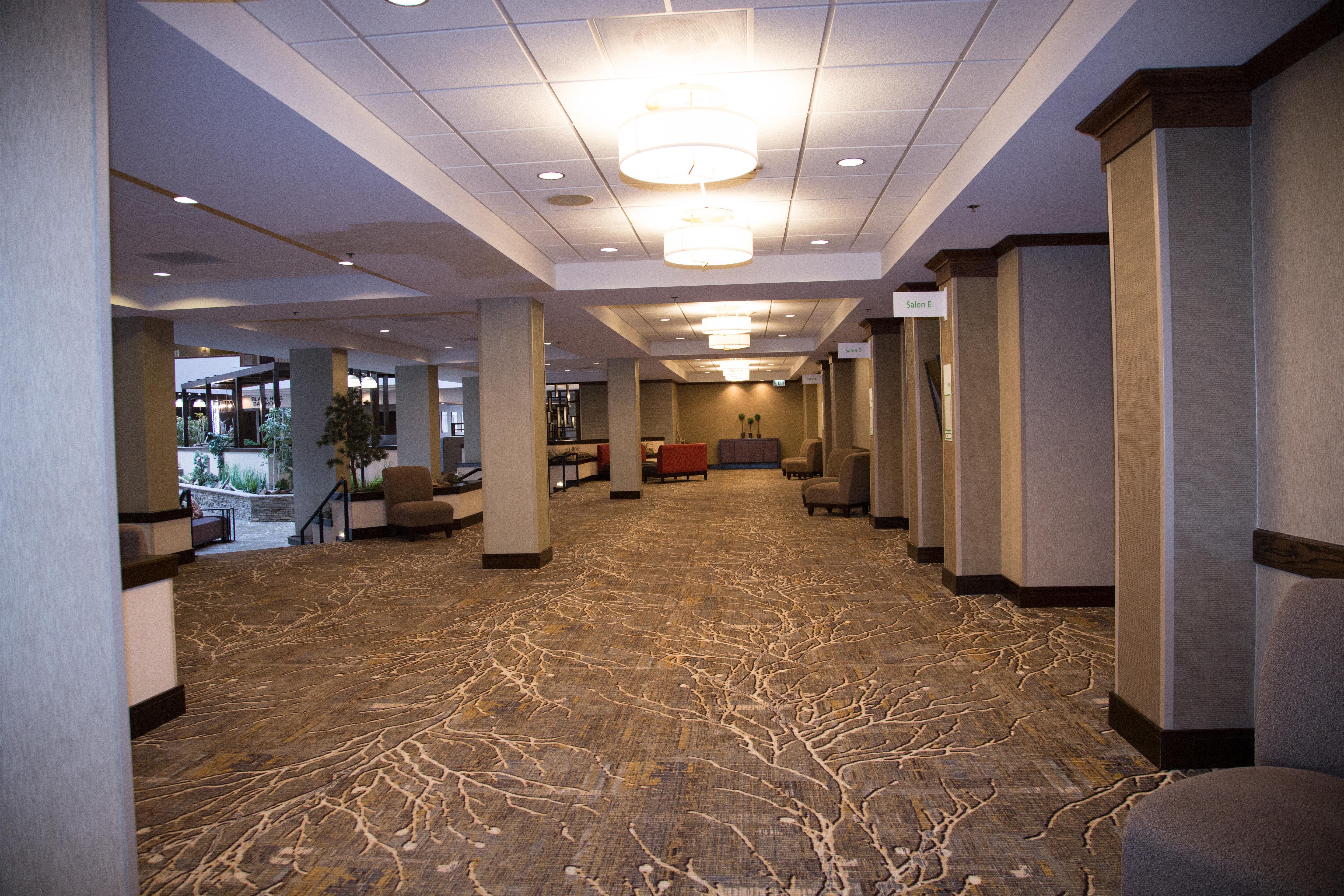 Doubletree By Hilton Rapid City Downtown Convention Center Exterior foto